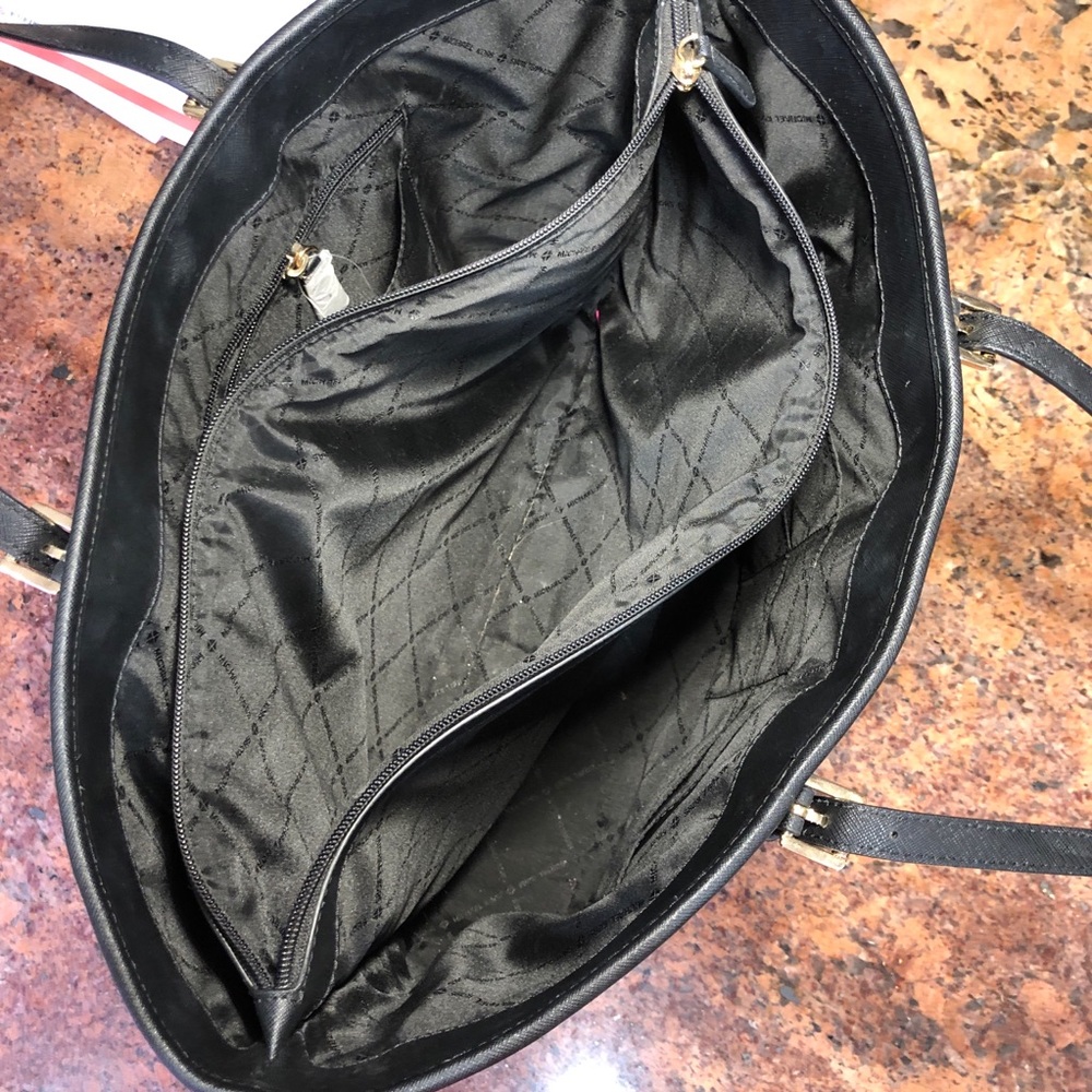 Pristine Large Michael Kors Tote - image 8